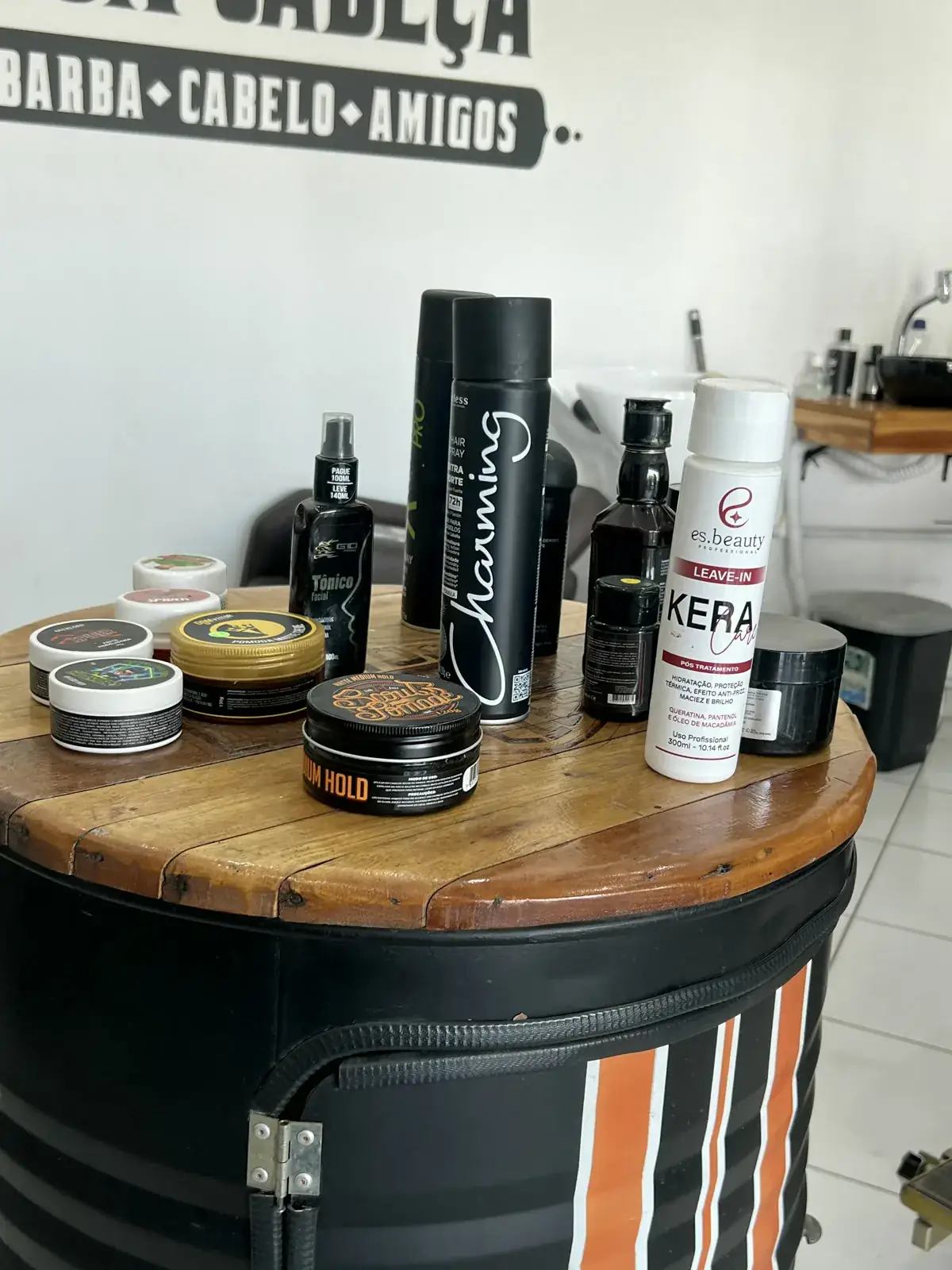 Produtos para cabelo e barba disponíveis na nova unidade Don Cabeça